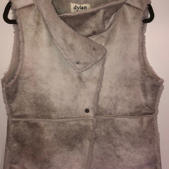 Dylan Vest - Picture 4 of 6
